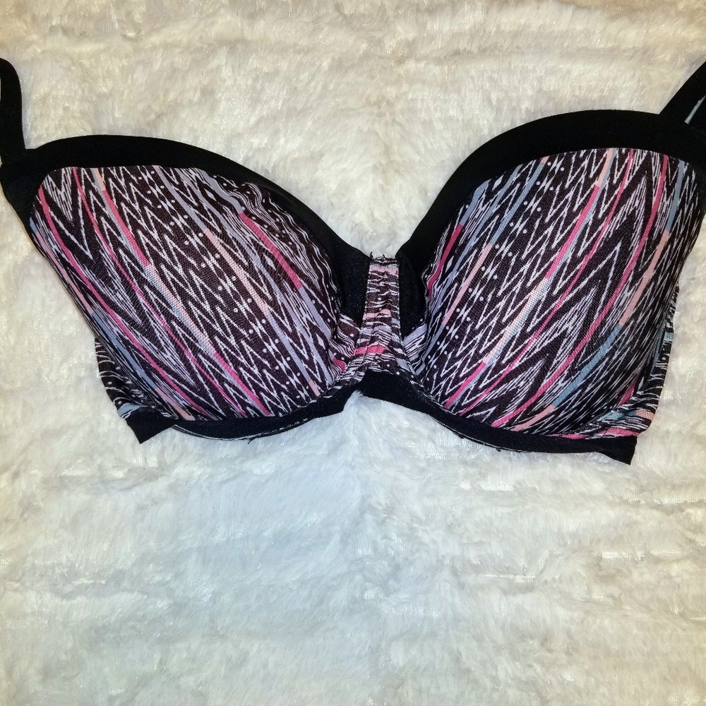 Just be bra. Size 42D